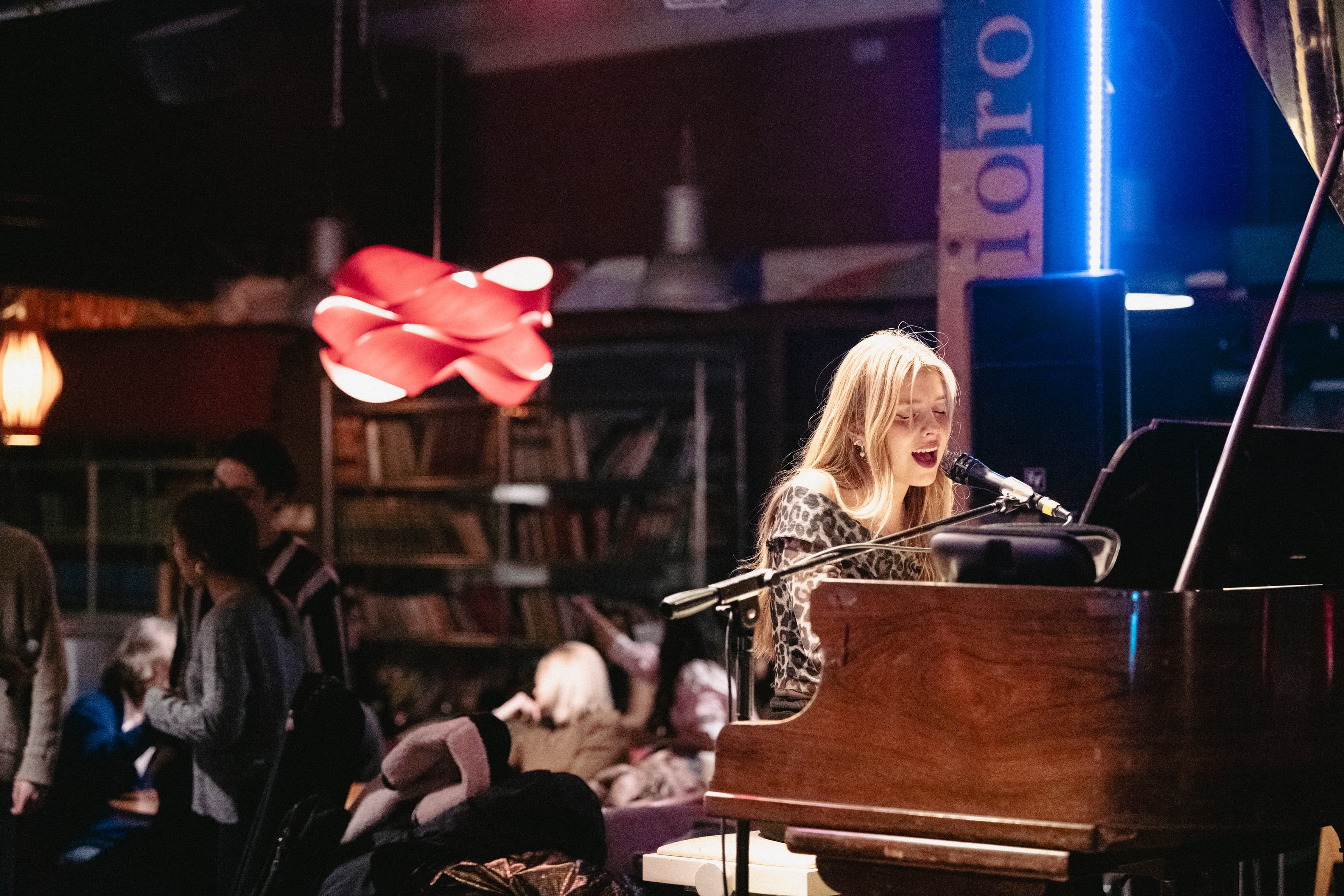 2025.02.20 SPOTLIGHT 0065 Silvi